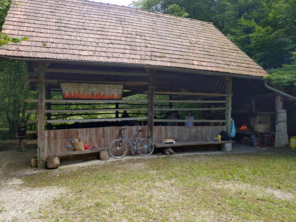 Piknik prostor v Gostinici